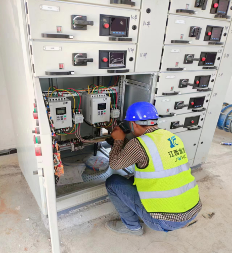 抗洪搶險報導(dǎo)-迎“汛”而上，奔赴前線 -348.png